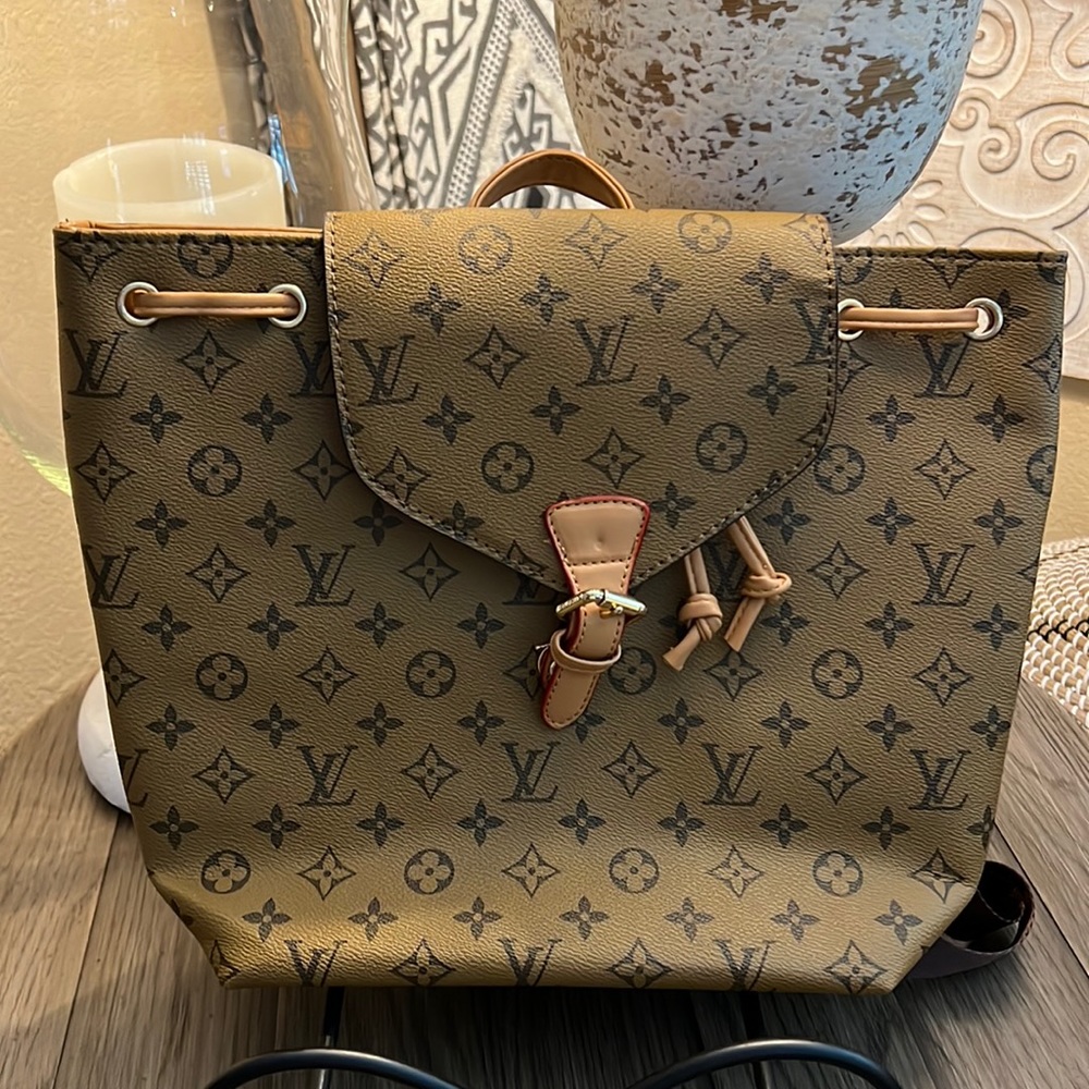 Women’s Backpack Tan w/ Dark Brown